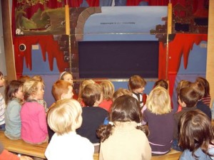 Puppenspiel "der Schatz im Schloss" am 7. Februar 2010 mit der Musikschule Eberhard und Michael Ilk